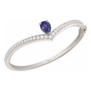 Chaumet ‘Joséphine’ Bracelet in white gold and diamonds set with a centrally set sapphire