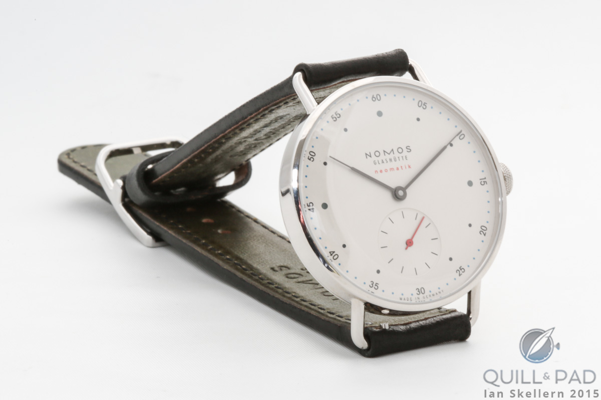 Nomos-Neomatik_Metro_2460