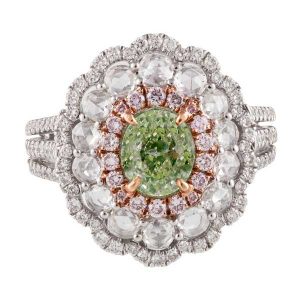 Diacolor, ring with 1.01 carats of natural fancy green diamond, rose-cut and brilliant-cut diamonds