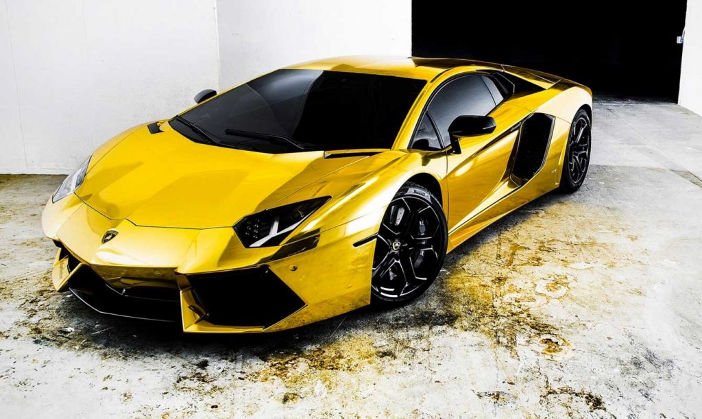 Gold Lamborghini Aventador 