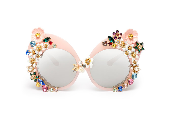 olce-and-gabbana-eyewear-sunglasses-woman-ss16-fashion-show-capsule-flowers-pink