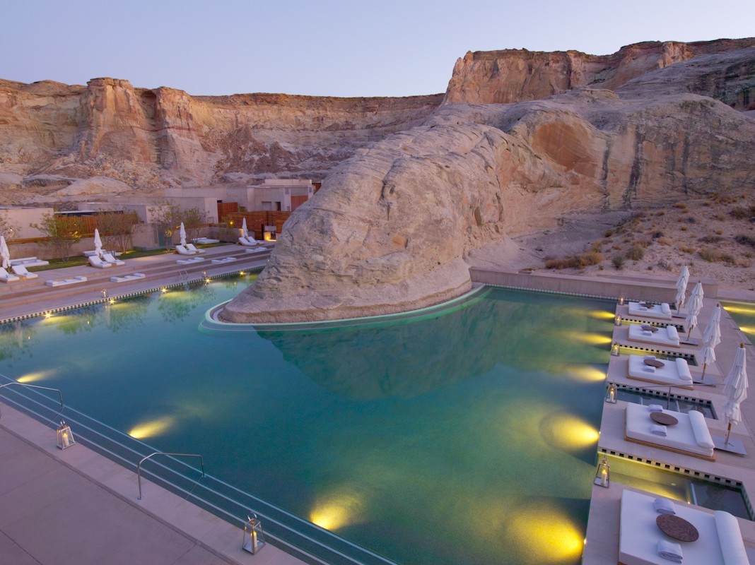 giri_swimming_pool_dusk_2