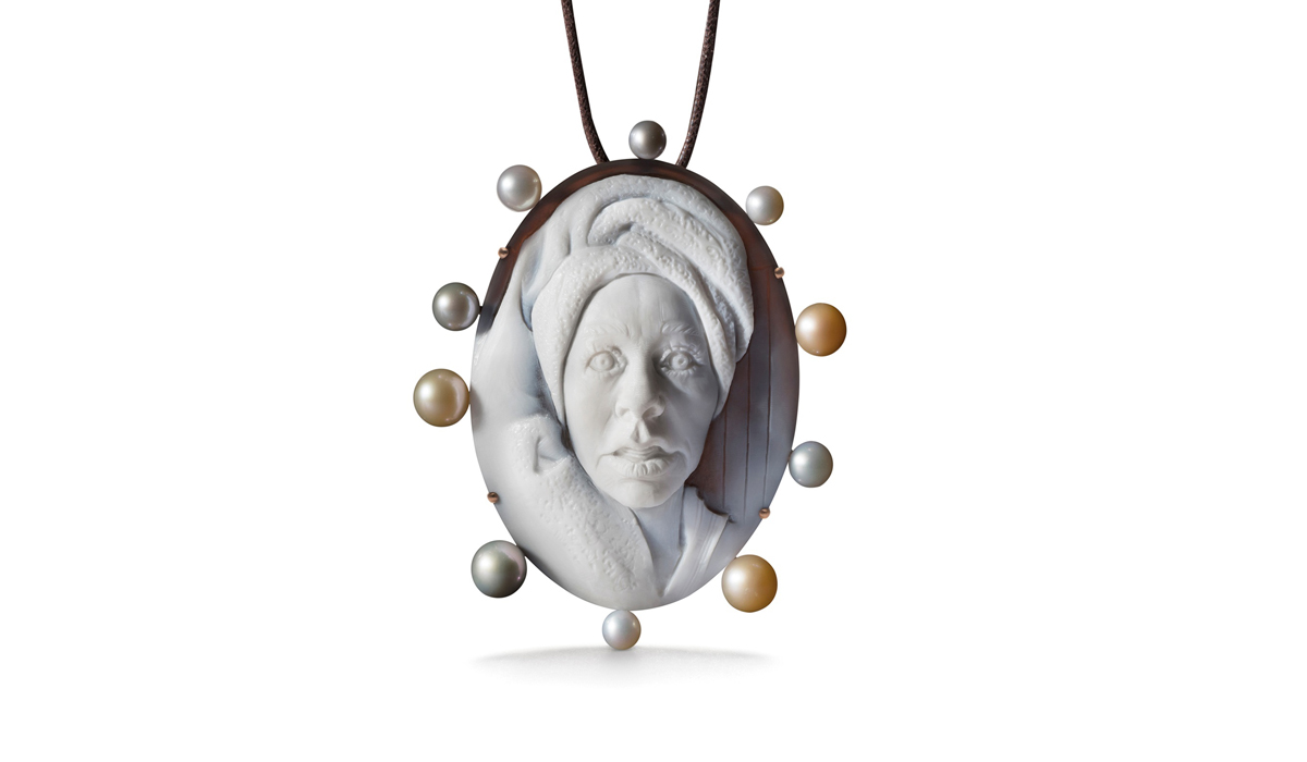 Cindy Sherman SPA necklace pendant convertible in a brooch.