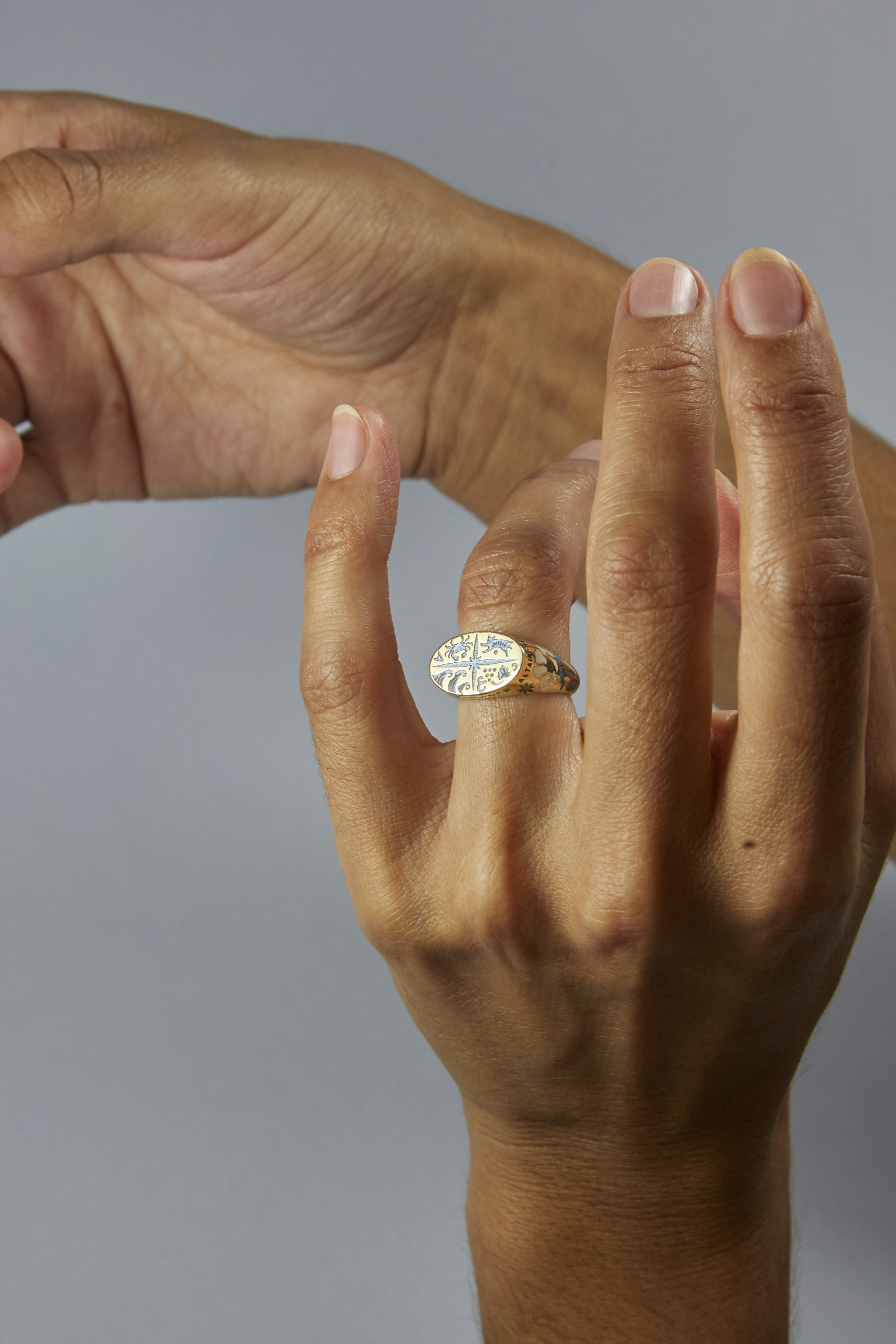 Jet McQuiston Eternal Worlds Ring2