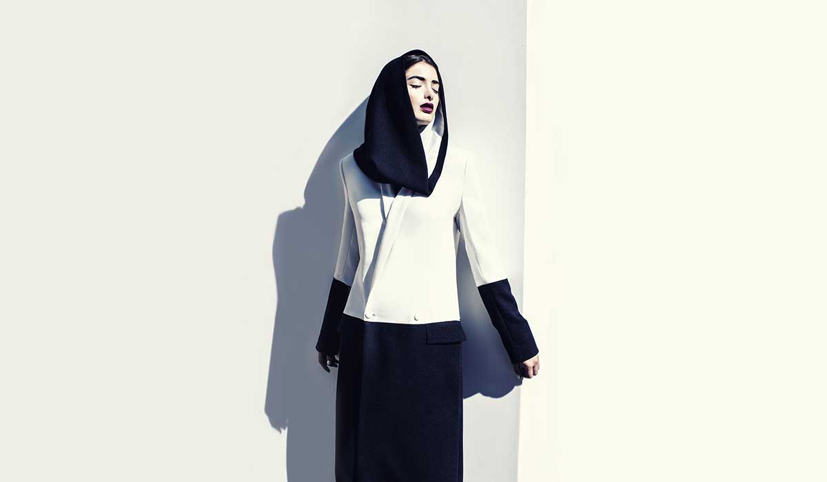 Two-tone Crepe Snood, Faiza Bouguessa, 2014.