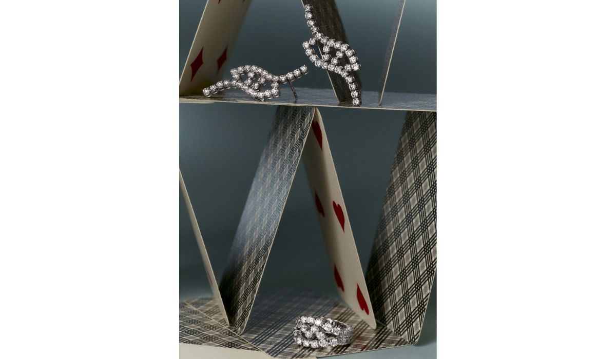 Diamond earrings and ring, Iride collection. Garatti Milano.