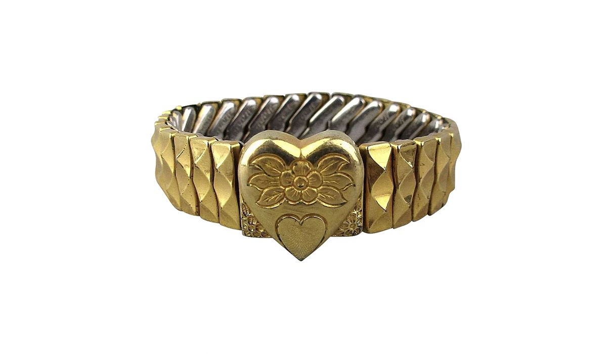  1940s Harwood Sweetheart Bracelet Etched Heart Expansion Band 10K GF