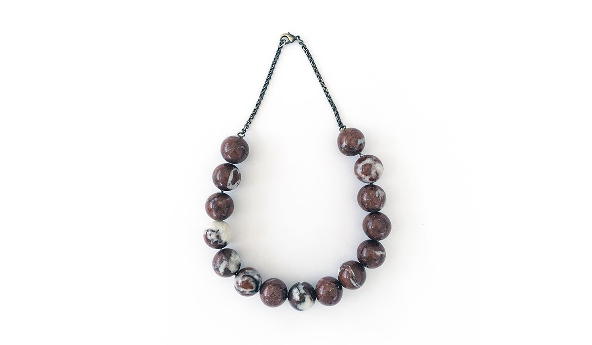 Necklace with marble details by Zona67 Jewelry