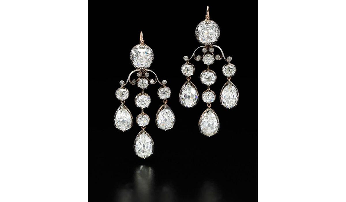 PAIR OF DIAMOND EARRINGS, 19TH CENTURY.