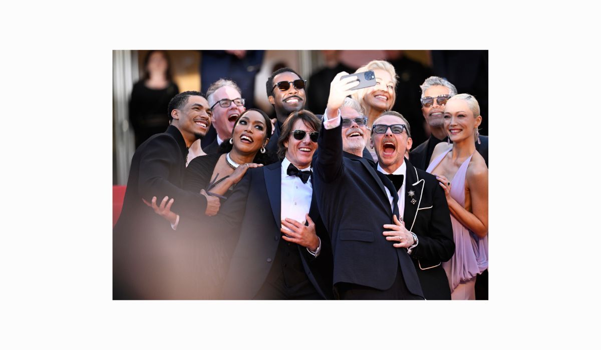 ngela Bassett & cast team in Messika 