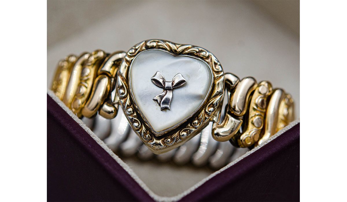Expanding Sweetheart Bracelet Antique Heart Bracelet MOP Bracelet for Small Wrist
