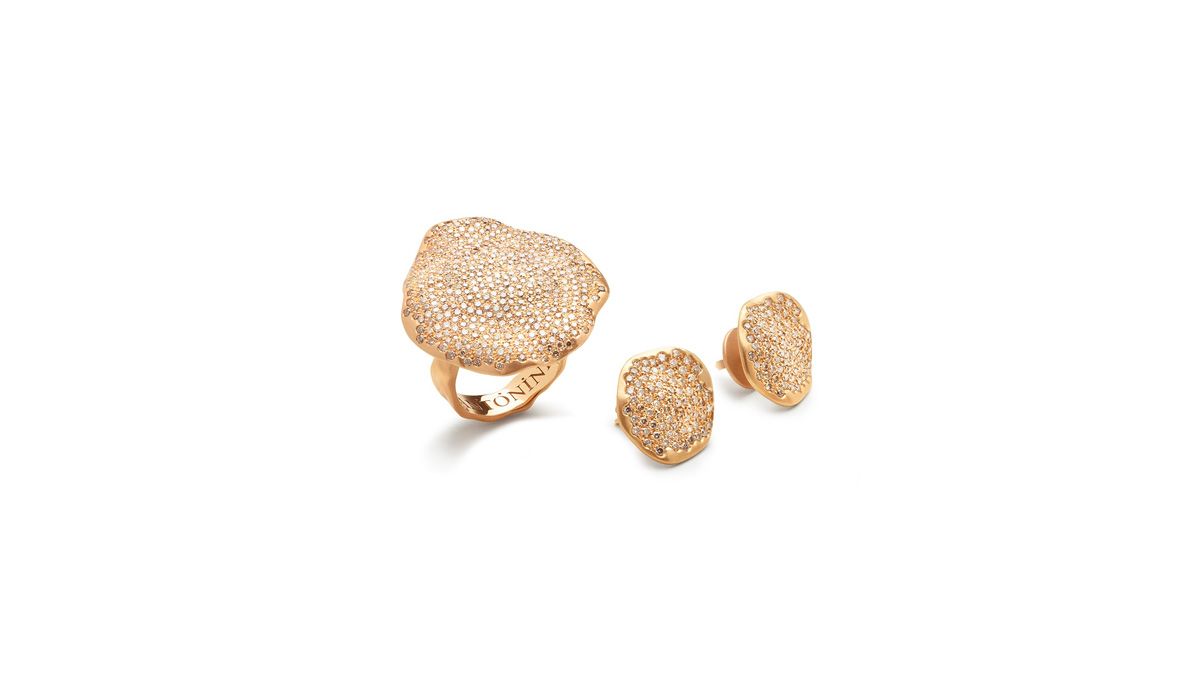 anniVersary ColleCtion, 2009 Ring and earrings in full champagne diamonds pavé