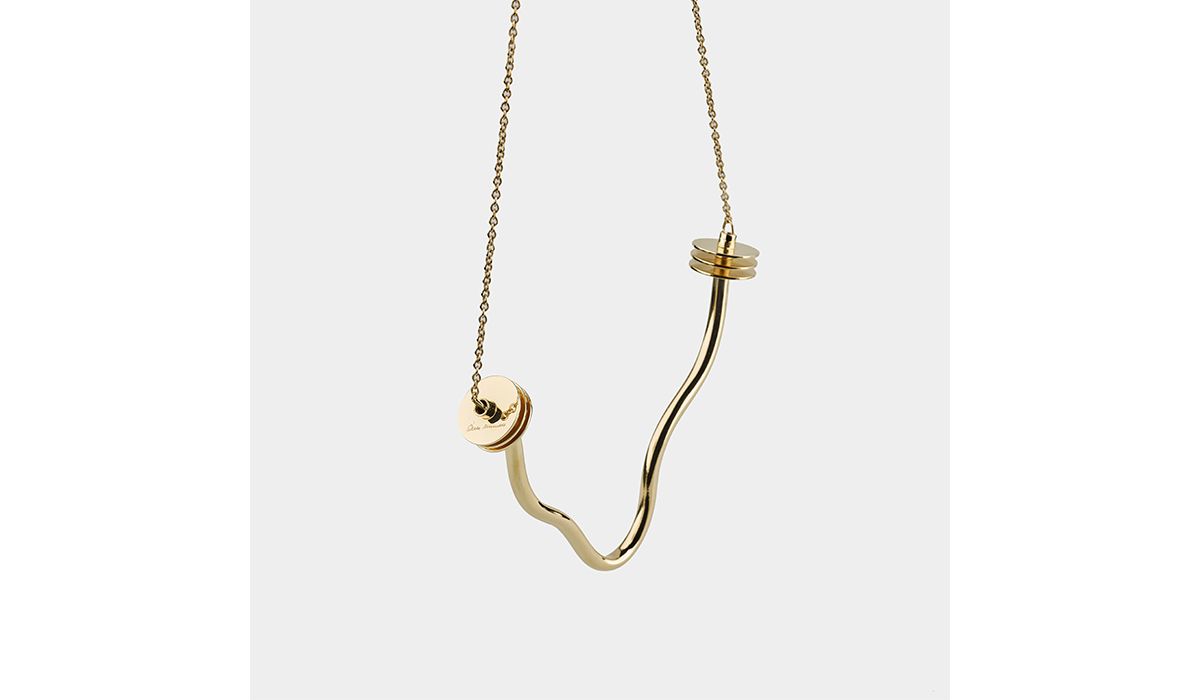 Tubo necklace in yellow gold