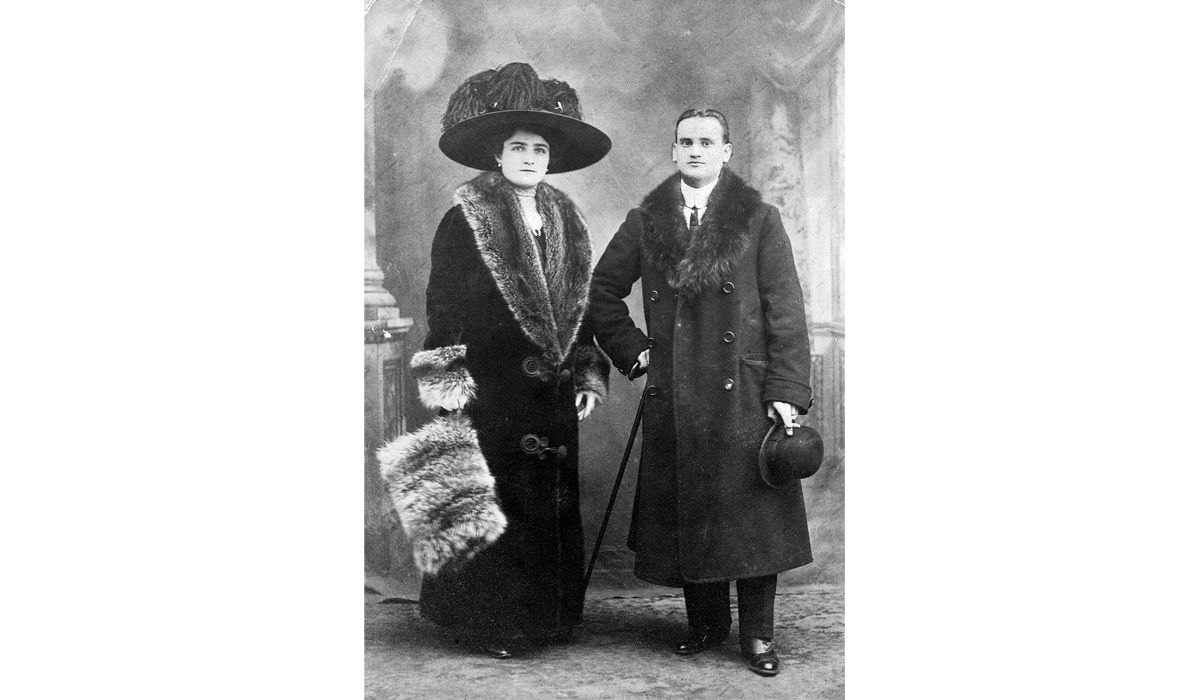 Grandad Michele De Simone and grandma Raffaella Palomba laeaving for New York, 1911 DE SIMONE ARCHIVIO