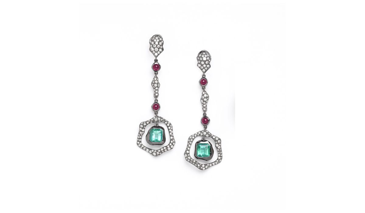 extraordinaire ColleCtion, 2011 Emerald, diamond and ruby earrings