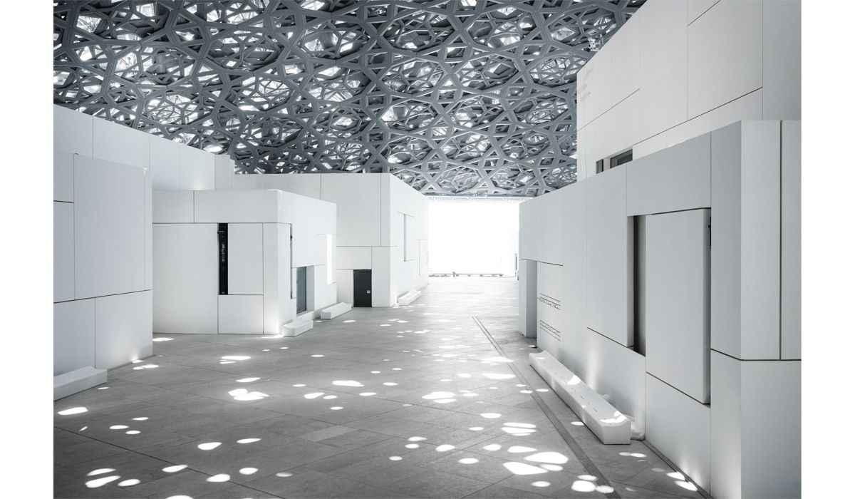 The Rain of Light effect © Louvre Abu Dhabi, Mohamed Somji