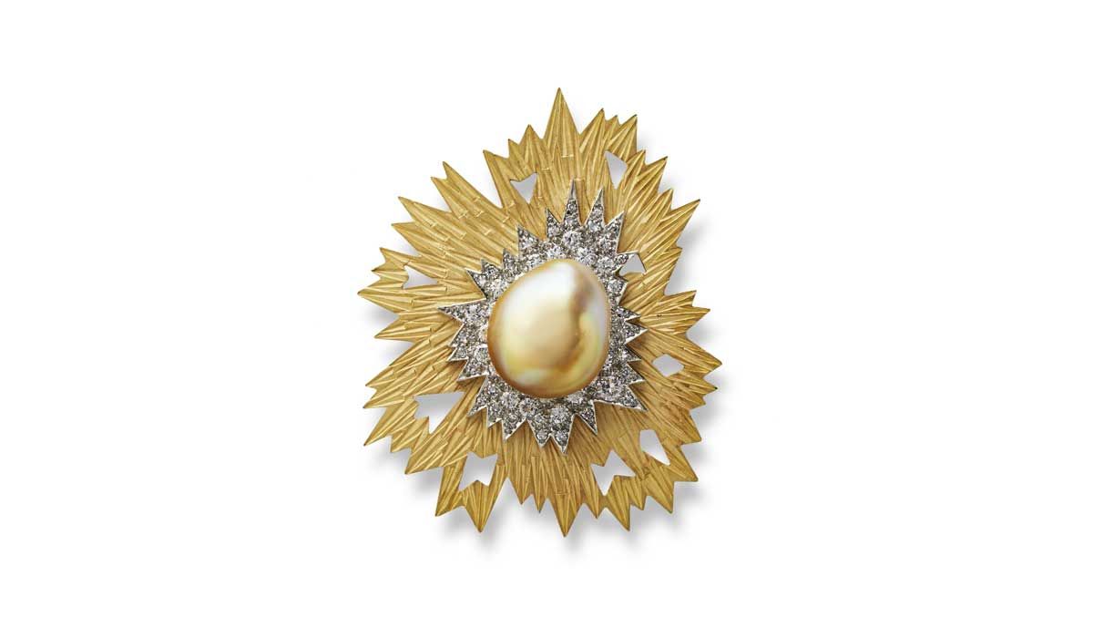 Pearl brooch-pendant, 1969, in sand blasted gold, set with a golden pearl and diamonds