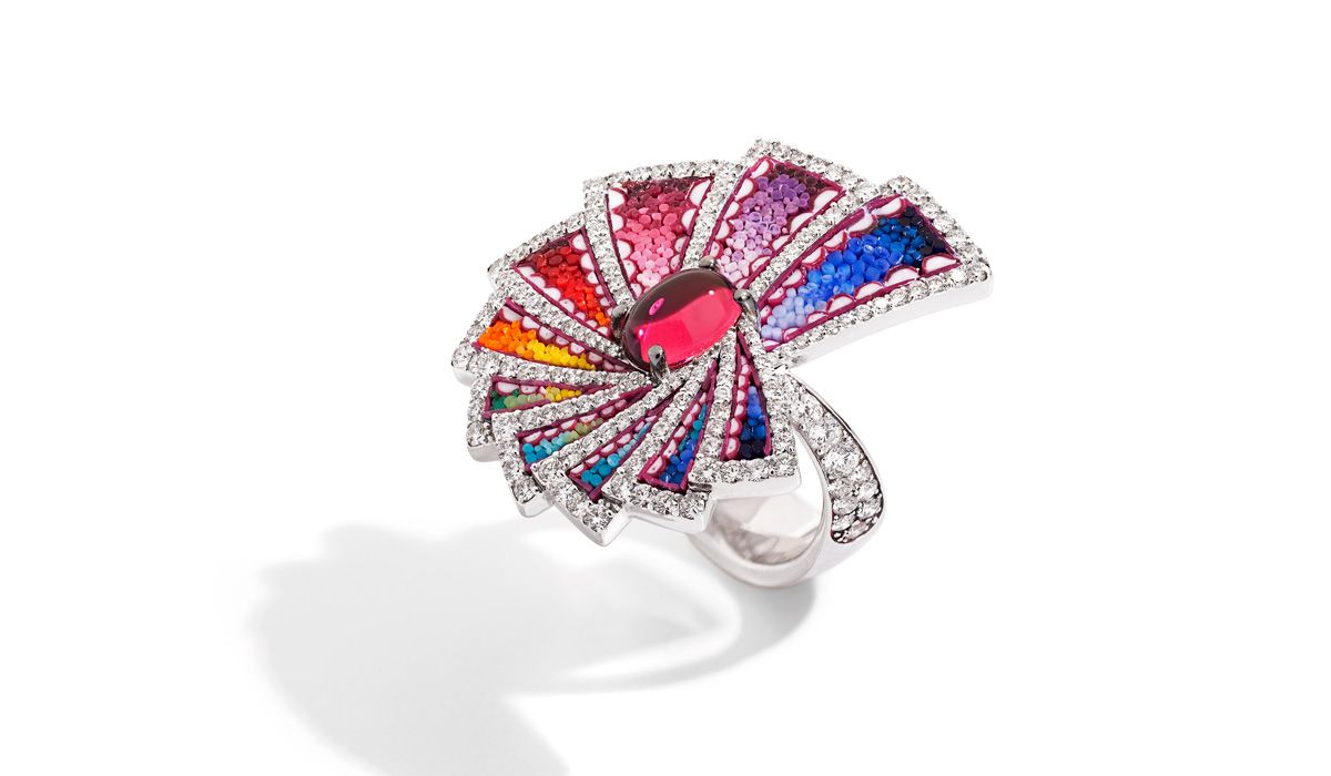 White gold ring with micromosaic, diamonds and rubellite. Aura Eos Collection 