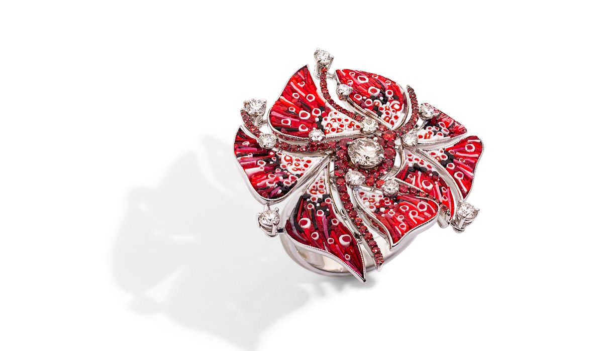 Ring in white gold, red and black micromosaic, diamonds and rubies. Nebulosa Supernova Collection 