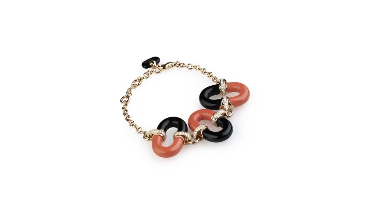 ROCK’N’ROLL collection Bracelet- rose gold bracelet with diamonds, red coral and onyx
