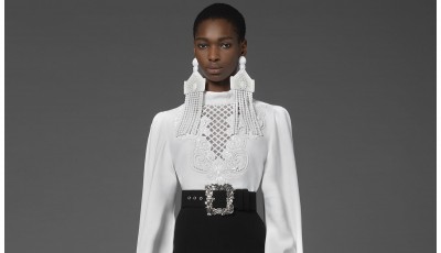 Jewelry Trend Fall 21: Dangle White