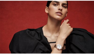 Net-à-Porter Partner di Watches and Wonders