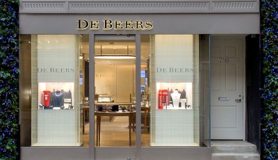 De Beers goes to NY