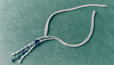 Delicate Daily Frames: The Cover Story of Gems on The Rise, the April 2026 Issue of VO+